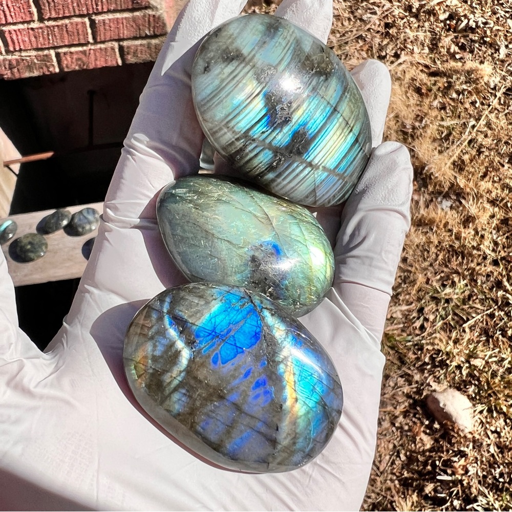 Top Quality Flash Rainbow Labradorite Palm Stones - Creativity Boosting Crystals